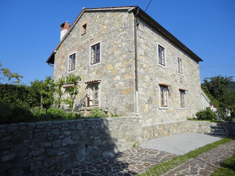 A Lovely House In Vipava Valley Exterior photo